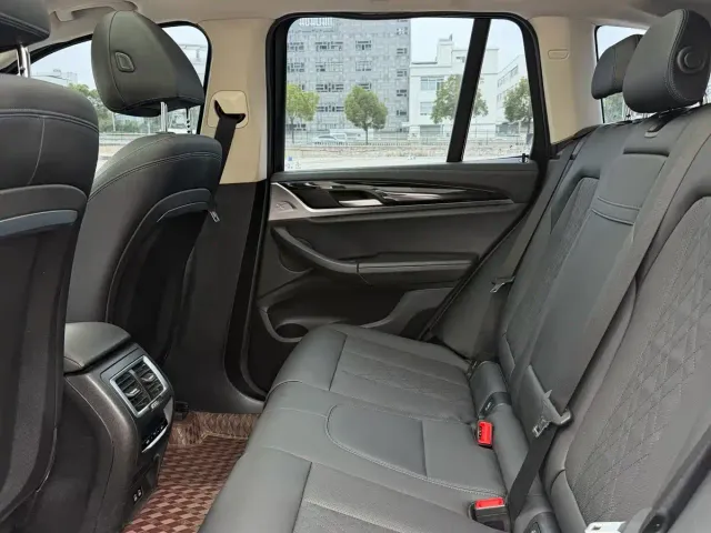 BMW X3 — Фото автомобиля 5