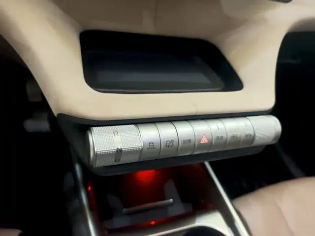 BYD Dolphin — Фото автомобиля 13