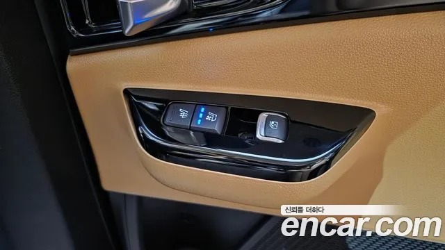 Kia Canival Carnival 4 поколение Дизель 7 мест Signature — Фото автомобиля 17