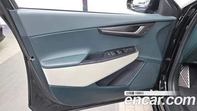 Kia EV6 New — Фото автомобиля 28