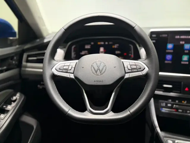 Volkswagen Bora — Фото автомобиля 9