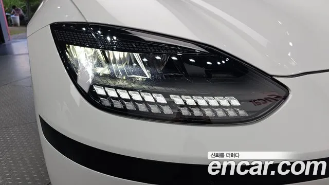 Hyundai Ioniq 6 — Фото автомобиля 22