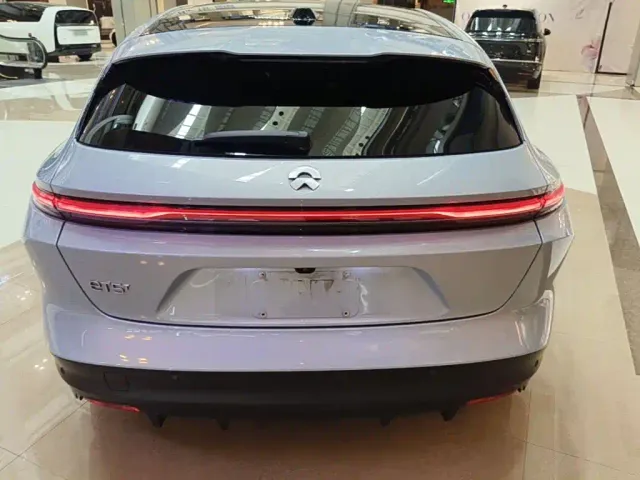 Nio ET5 Touring — Фото автомобиля 5