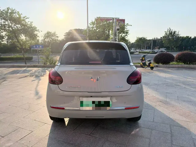 Wuling Bingo — Фото автомобиля 6