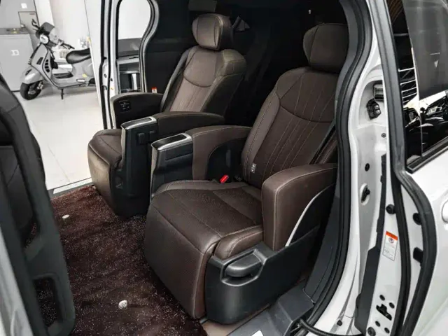Toyota Granvia — Фото автомобиля 24