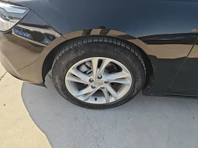 Buick Regal — Фото автомобиля 22