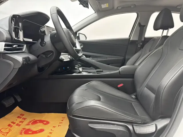 Hyundai Elantra 2022 1.5L CVT GLX Elite Edition — Фото автомобиля 10