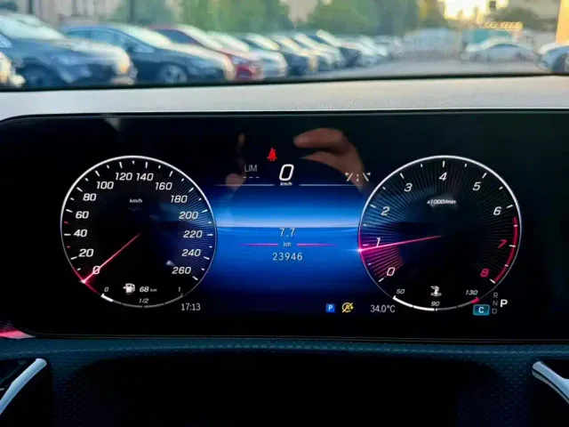 Mercedes-Benz A-Class — Фото автомобиля 20