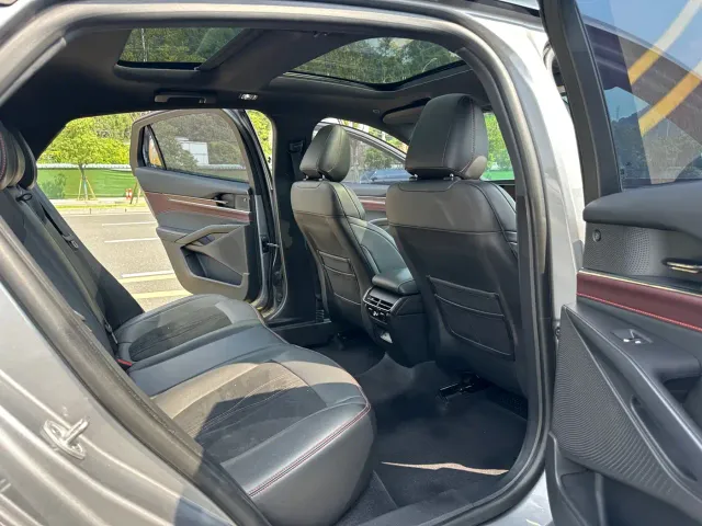 Ford Mondeo — Фото автомобиля 9