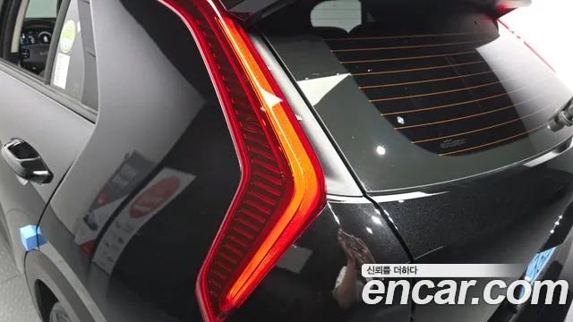 Kia Niro New — Фото автомобиля 23