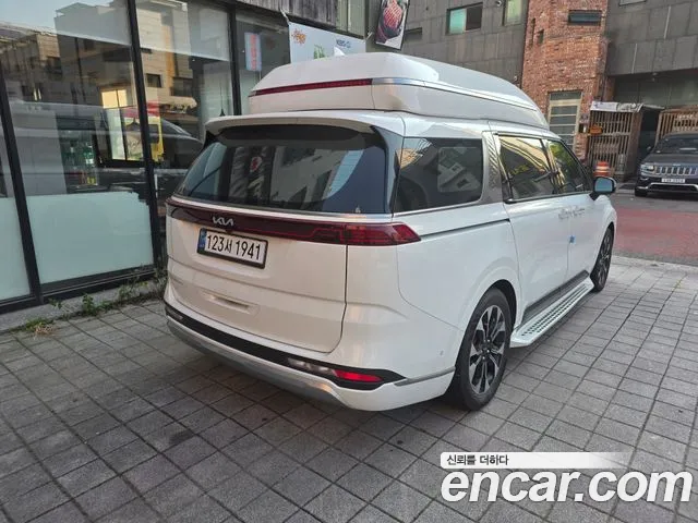 Kia Carnival Generation 4 — Фото автомобиля 2