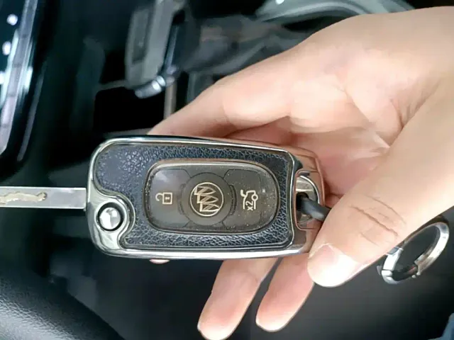 Buick Verano — Фото автомобиля 8