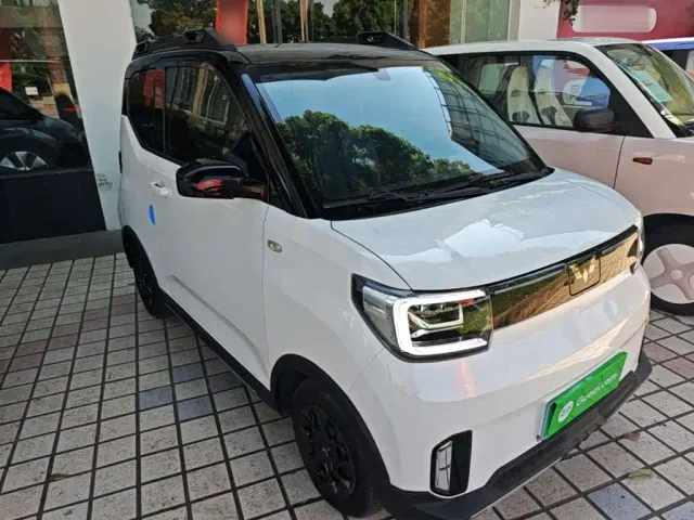 Wuling Hongguang Mini EV — Фото автомобиля 3