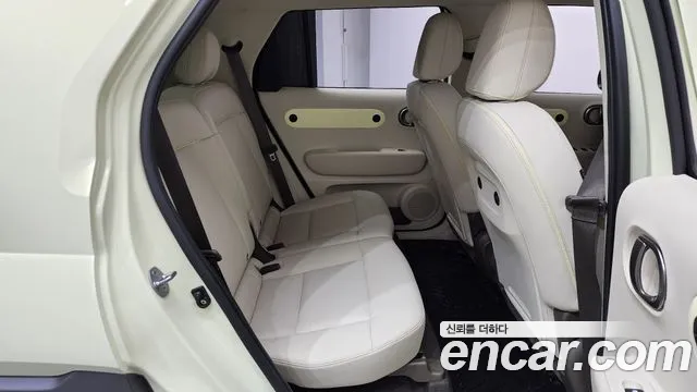 Hyundai Casper Casper Electric Inspiration — Фото автомобиля 11