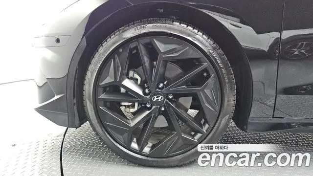Hyundai Ioniq 6 — Фото автомобиля 5