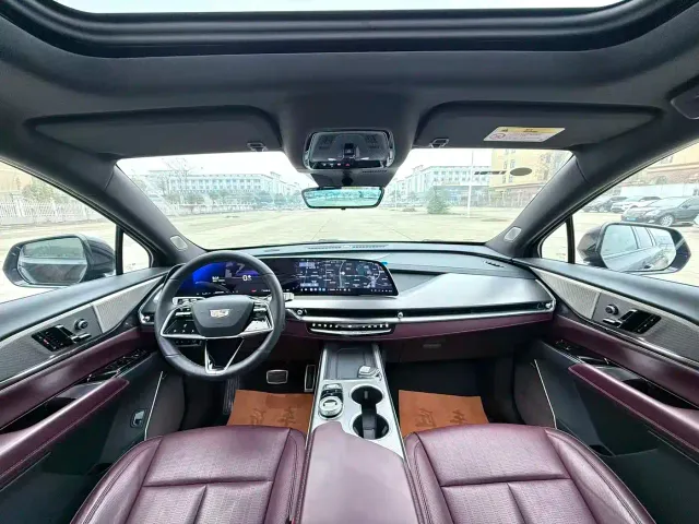 Cadillac XT5 — Фото автомобиля 7