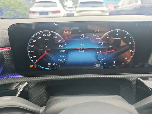 Mercedes-Benz A-Class — Фото автомобиля 11