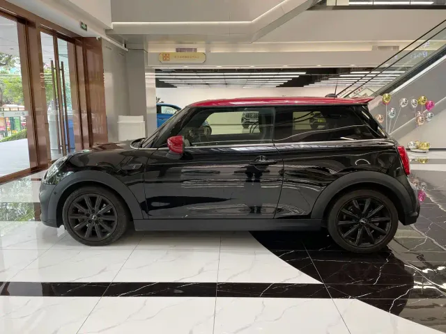 MINI Hatch — Фото автомобиля 4