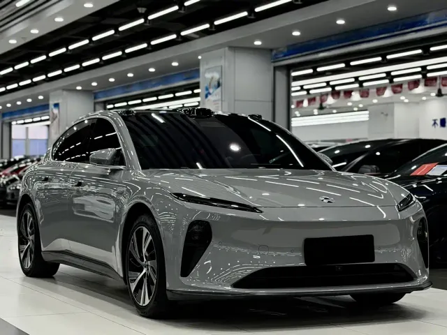 Nio ET5 — Фото автомобиля 3