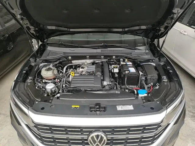 Volkswagen Passat — Фото автомобиля 19