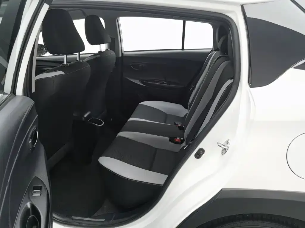 Toyota YARiS L Zhi Xuan 2022 Zhi Xuan X 1.5L CVT Leading PLUS Edition — Фото автомобиля 15