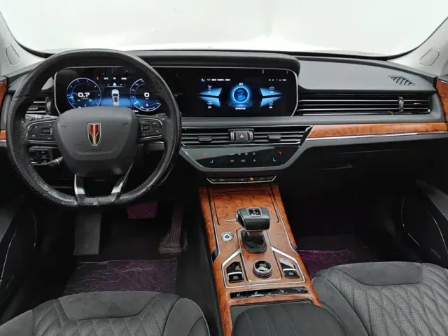 Hongqi HS5 — Фото автомобиля 12