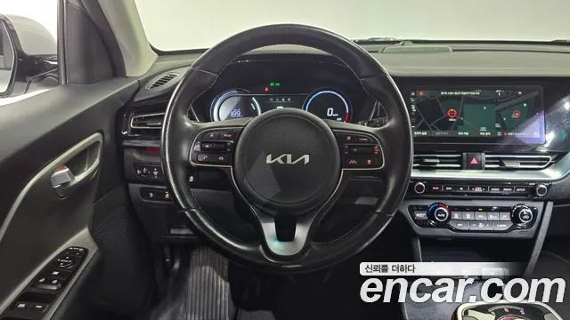 Kia Niro Niro Plus Air — Фото автомобиля 13