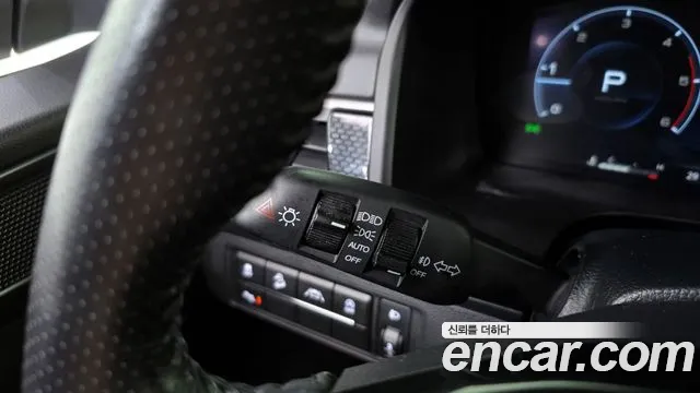 KG_Mobility_Ssangyong Rexton Новый Rexton Sport Khan Дизель 2.2 4WD — Фото автомобиля 28