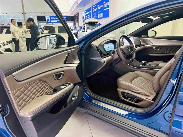 BYD Han — Фото автомобиля 20