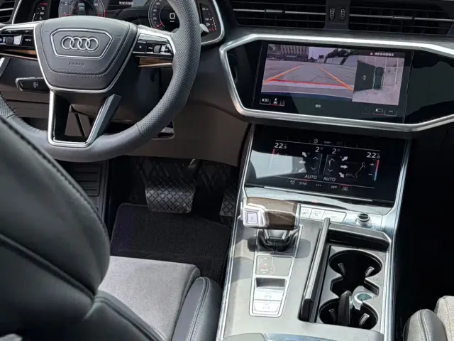 Audi A6L — Фото автомобиля 8