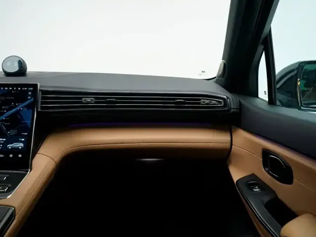 NIO NIO ES8 2022 Model 75kWh 6-Seater — Фото автомобиля 19