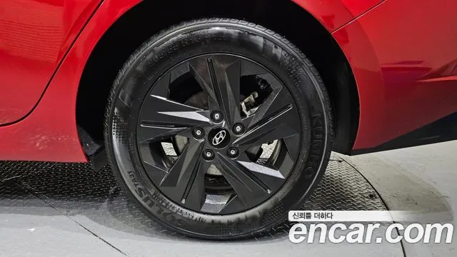 Hyundai AVANTE Avante (CN7) — Фото автомобиля 5