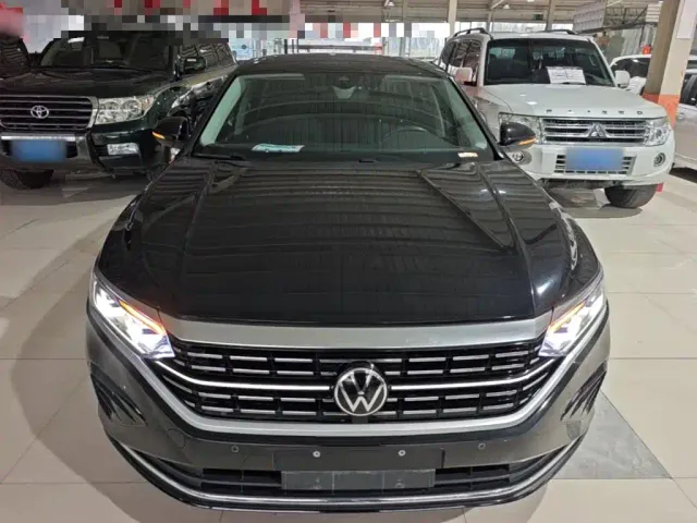 Volkswagen Passat — Фото автомобиля 2