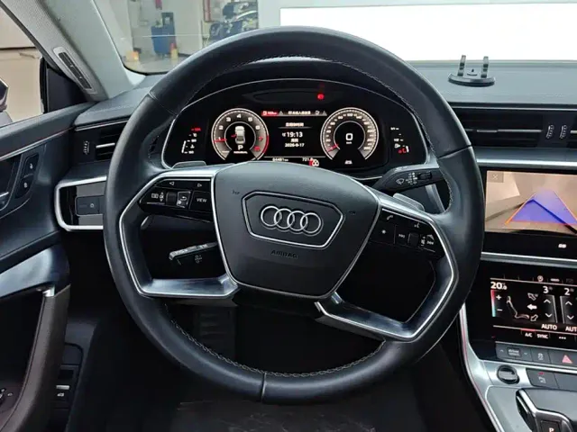 Audi A7L — Фото автомобиля 15