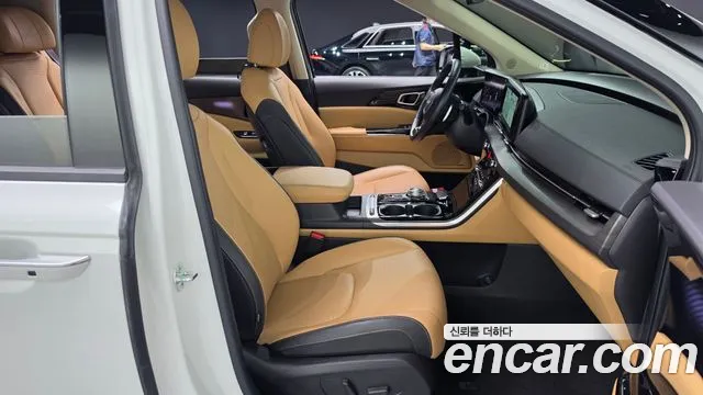 Kia Carnival 4th Gen — Фото автомобиля 16