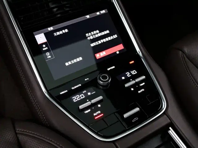 Porsche Panamera — Фото автомобиля 17