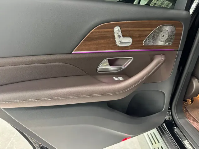 Mercedes-Benz Mercedes-Benz GLS — Фото автомобиля 14