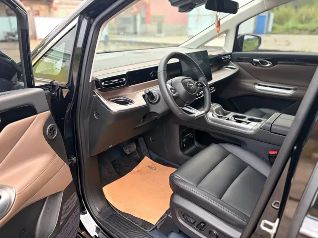 GAC Trumpchi E8 — Фото автомобиля 5