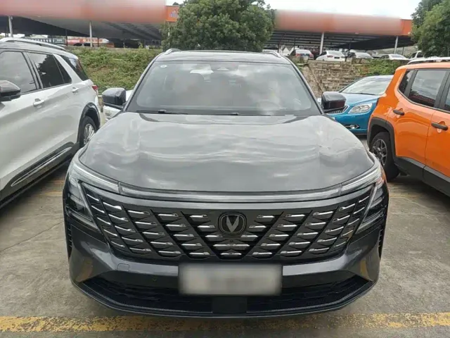 Changan CS75 Plus — Фото автомобиля 2