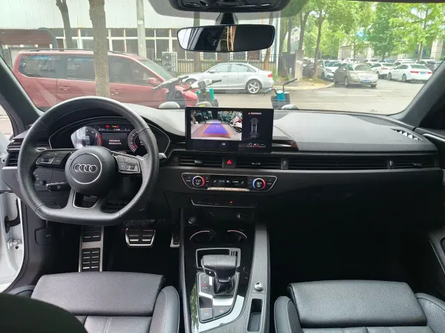 Audi A4L — Фото автомобиля 8