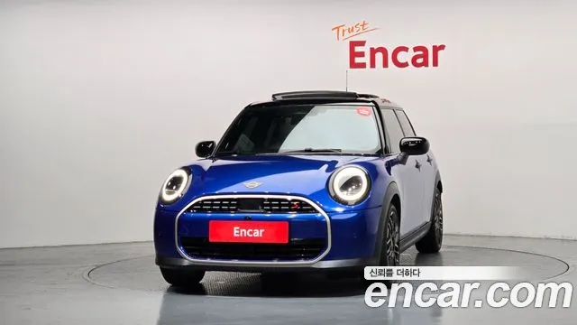 MINI Cooper 4th Gen — Фото автомобиля 3