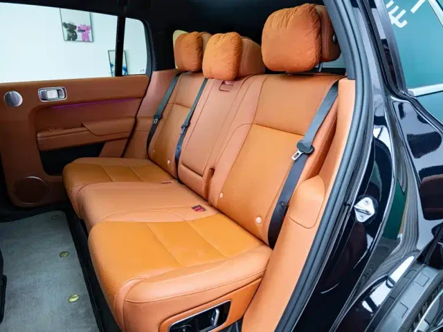 Li Auto L7 — Фото автомобиля 9