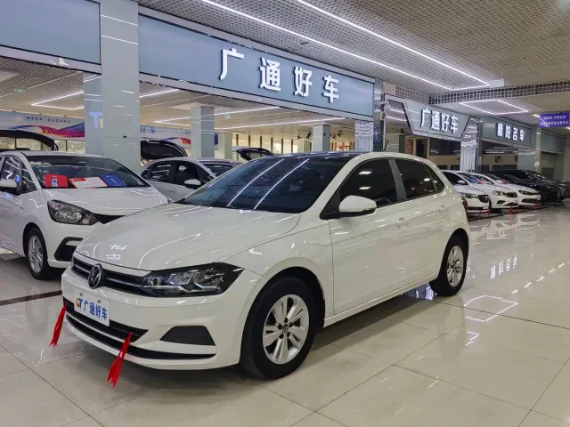 Volkswagen Polo — Фото автомобиля 2