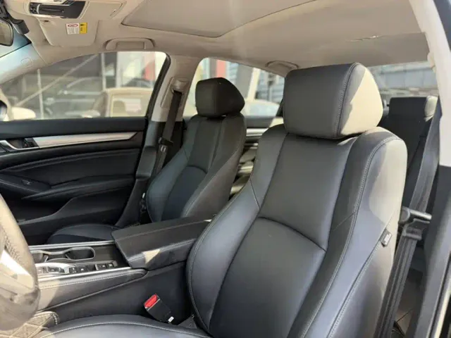 Honda Accord — Фото автомобиля 13