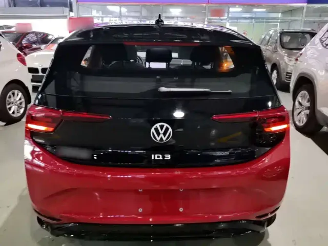 Volkswagen ID.3 — Фото автомобиля 5