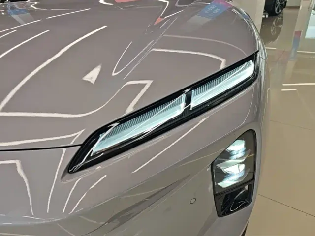 Nio ET5 Touring — Фото автомобиля 23