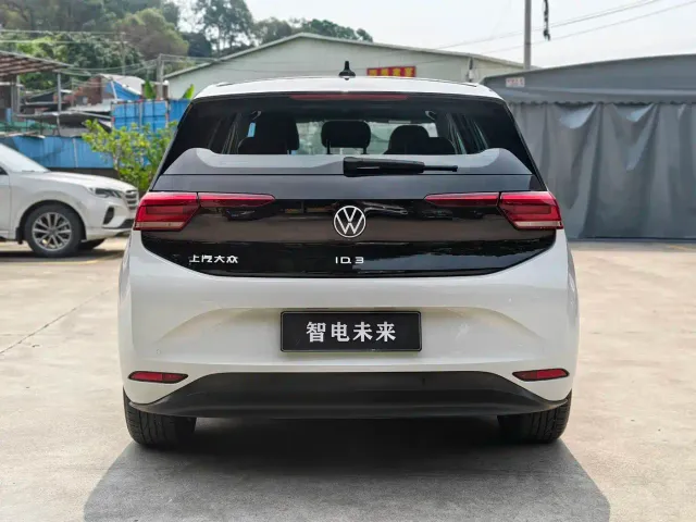 Volkswagen ID.3 — Фото автомобиля 5