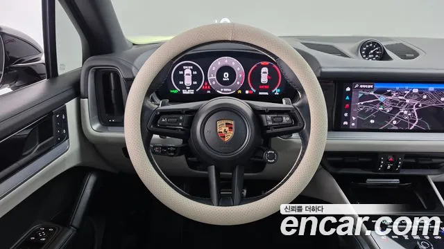 Porsche Cayenne — Фото автомобиля 12
