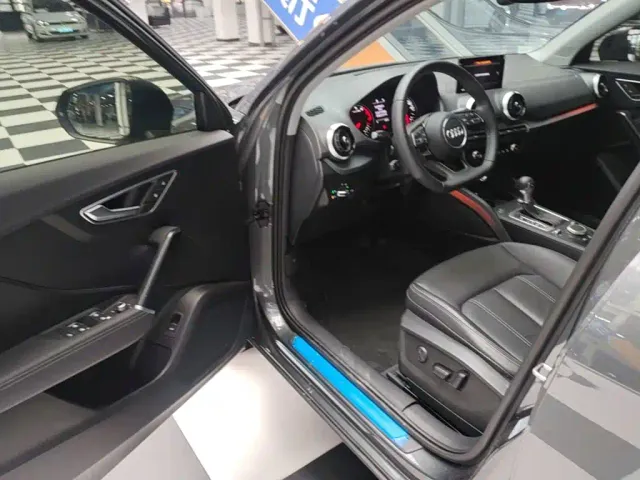 Audi Q2L — Фото автомобиля 15
