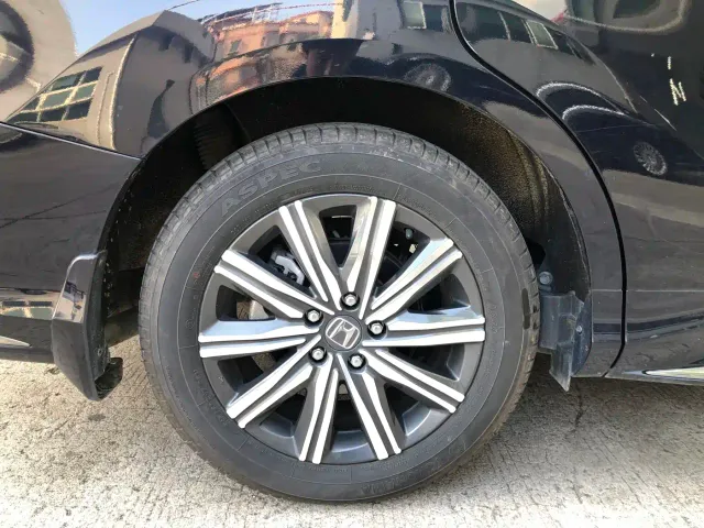 Honda Odyssey — Фото автомобиля 10